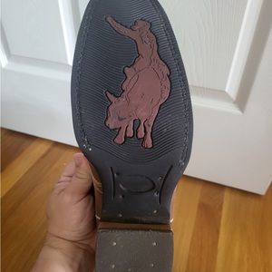 Cowboy boots size 11D